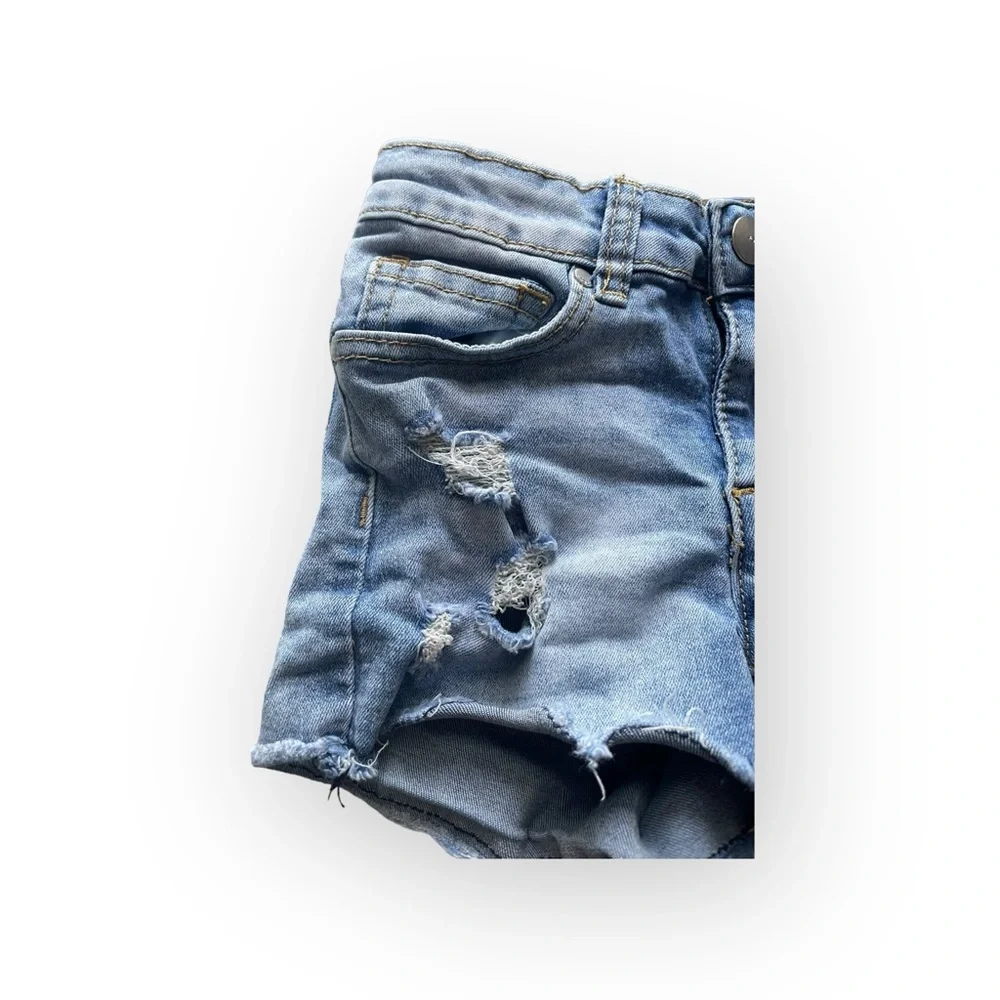 Girls Joe’s Jeans distressed denim jean shorts